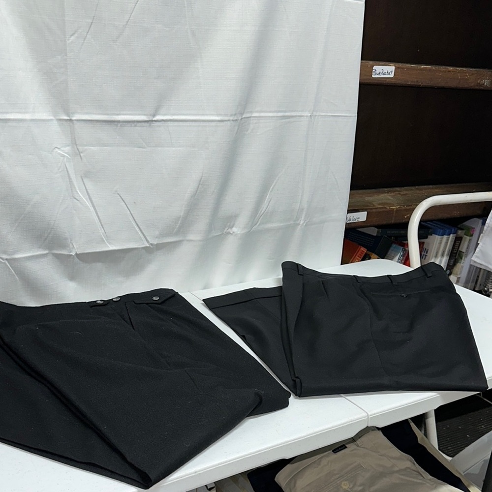 Austin Reed Black/tan Dress Pants Elegant Formal Wear. 38w/30L..(097)